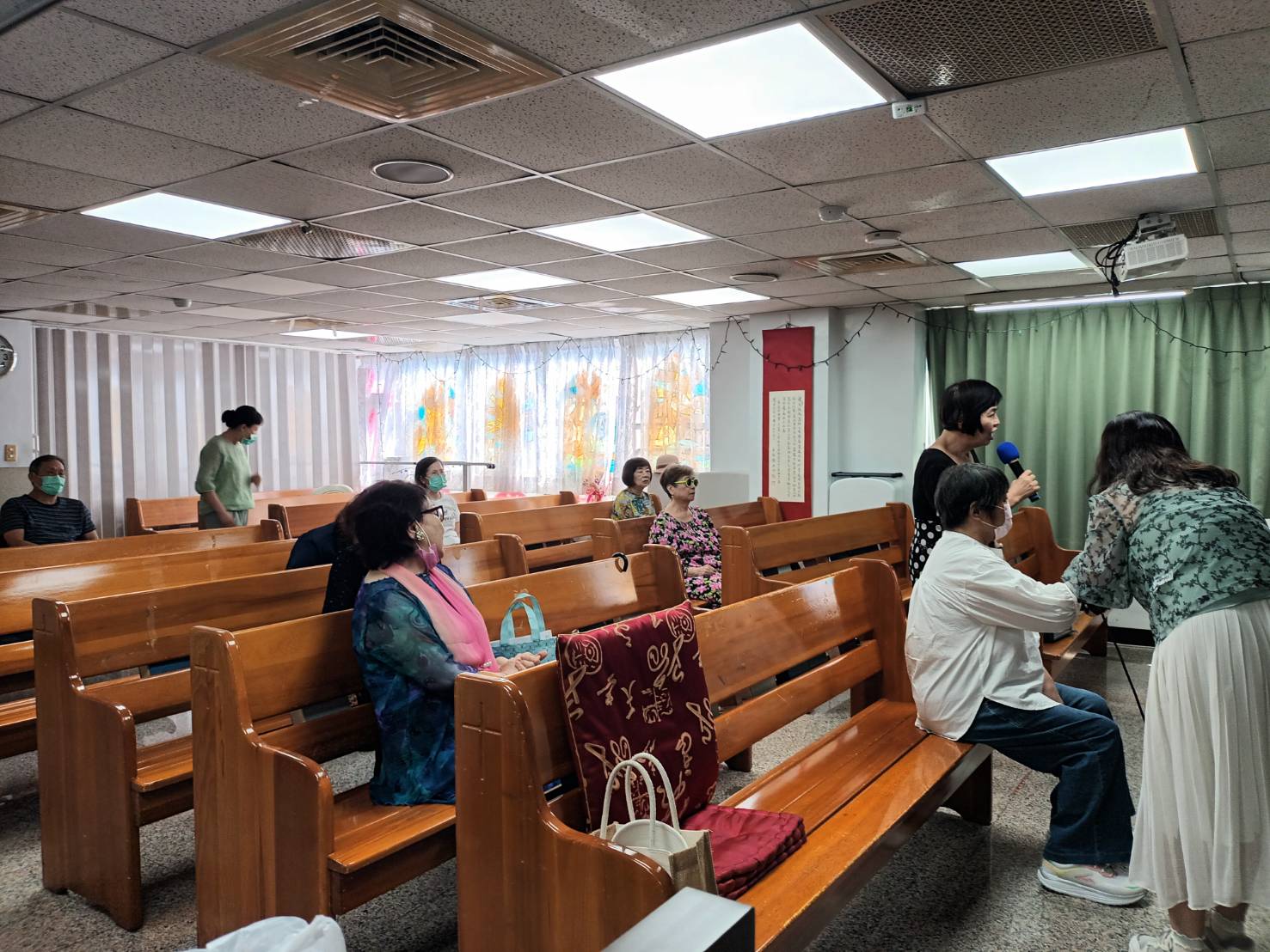 老歌懷舊教唱進階班，胡老師音階教唱。